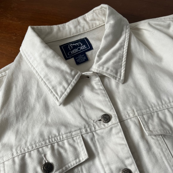 Vintage Cherokee Lightweight Denim Jacket - Women’s M (tag says L) | Unisex S - Picture 4 of 6